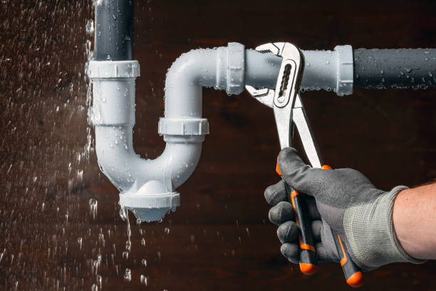 Professional Gas Line Repair technician working in Hull, MA
